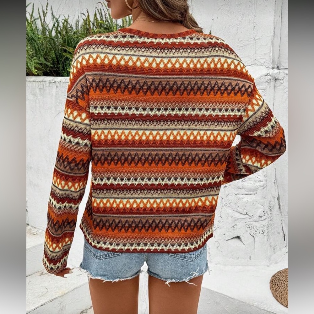 Women's Multicolor Patterned Top - Picture 4 of 7